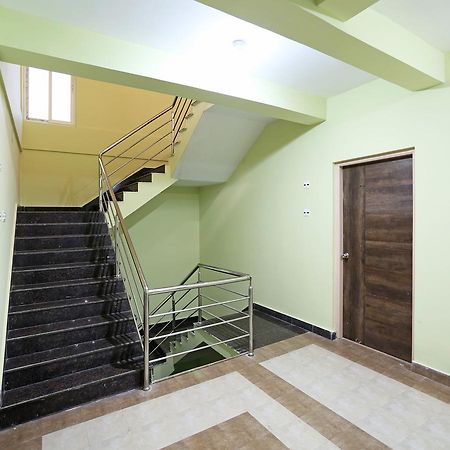 Oyo 11343 Hotel Sai International Bhubaneswar Exterior foto
