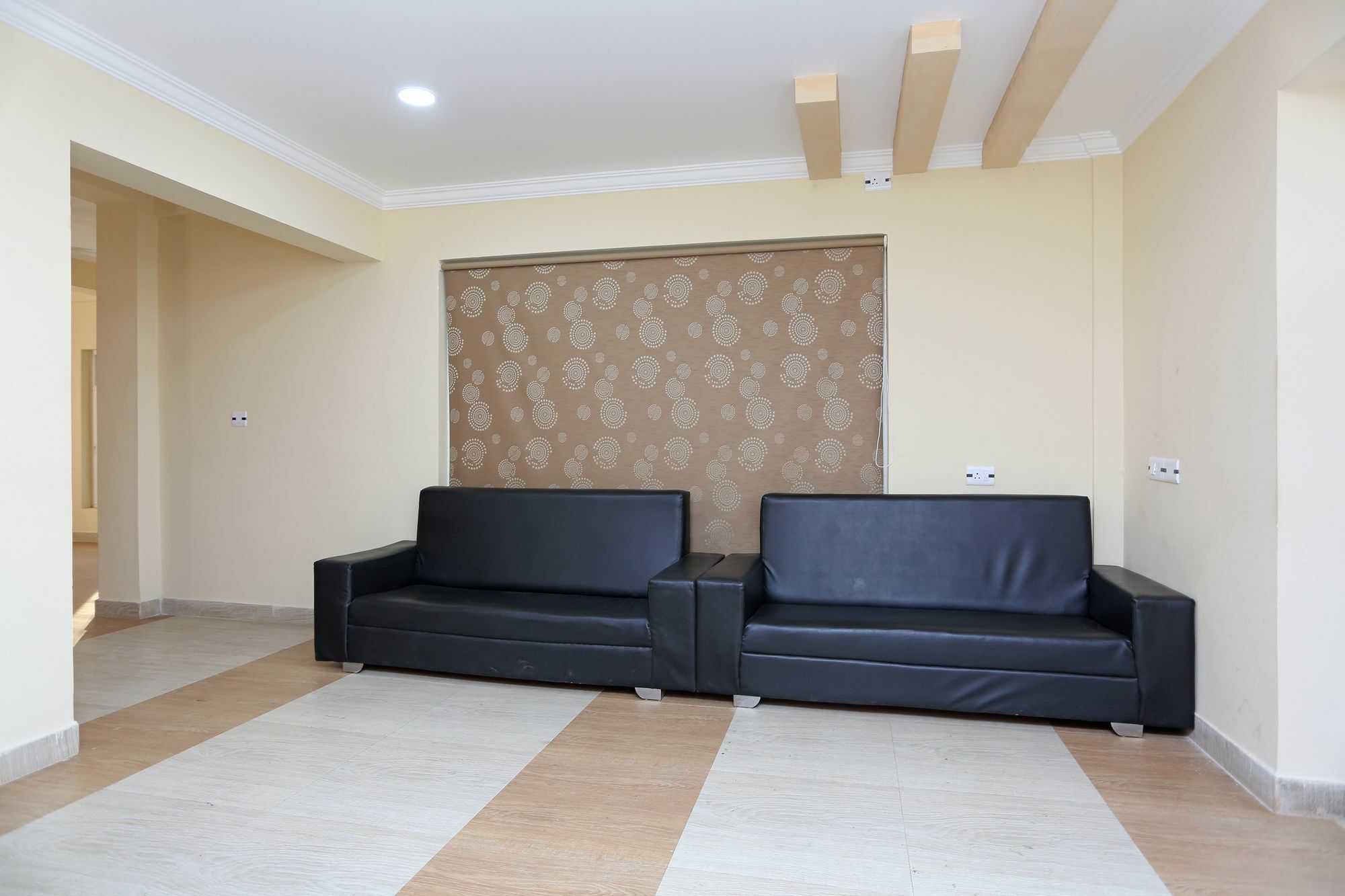 Oyo 11343 Hotel Sai International Bhubaneswar Exterior foto